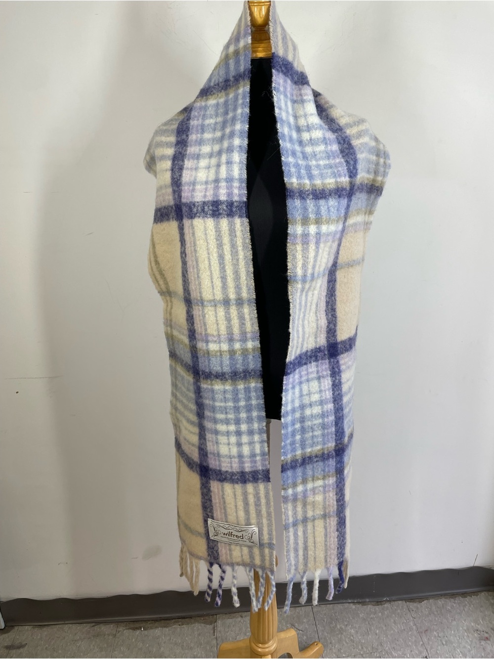 Wilfred Aritzia Wool Blend Cream Lavender Plaid Fringe Wrap Scarf One Size
